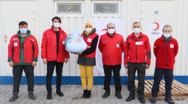"Adnan bebek, İzmir depreminin ardından açan bir çiçek gibi oldu"