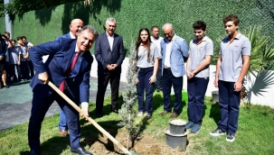 Bornova'da her cana 1 fidan