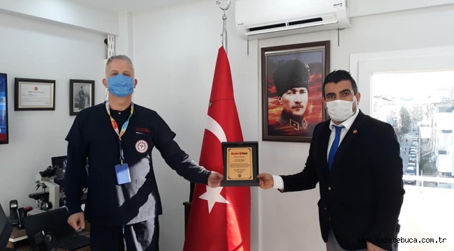 Dr. MURAT KÖKSAL ÖDÜLÜNÜ ALDI