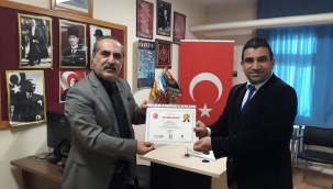 TÜRKAV İZMİR ÖDÜLÜNÜ ALDI