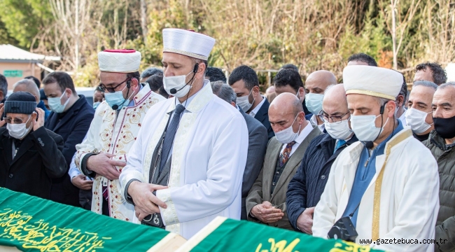 Başkan Soyer selde ölen iki yurttaşın cenaze törenine katıldı