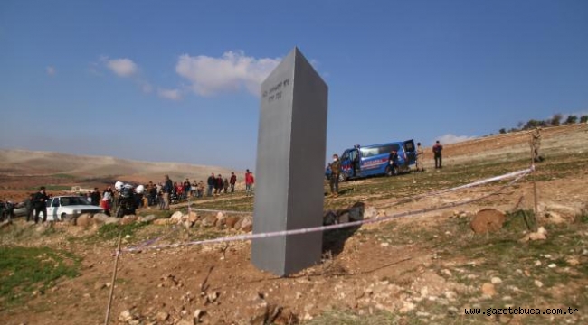 Gizemli monolitin sırrı milli uzay planı toplantısında çözüldü