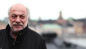 İzmir Büyükşehir Belediyesi Şehir Tiyatroları Yücel Erten'e emanet