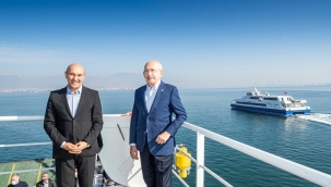 Kılıçdaroğlu İzmir'de sel mağdurlarını ziyaret etti