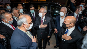 Kılıçdaroğlu ve Soyer şehit ailesini ziyaret etti