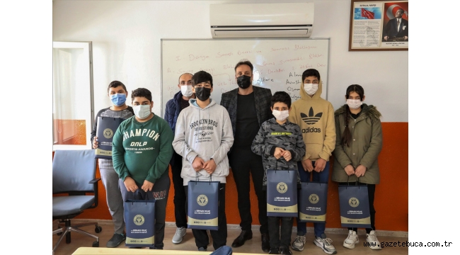 Buca Belediyesi AHBAP'la el ele dayanışmayı büyütüyor