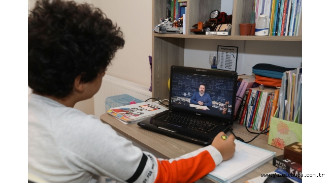 Buca Belediyesi'nden gençlerin sınav sürecine tam destek