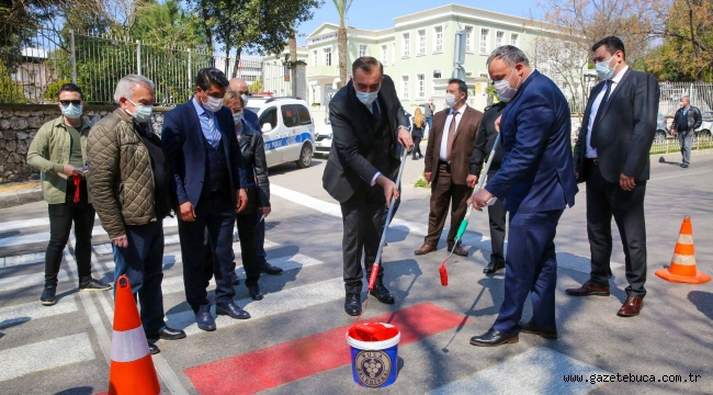 Buca'da yaya önceliği için kırmızı çizgi