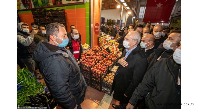 Kılıçdaroğlu İzmir'de hal esnafıyla buluştu