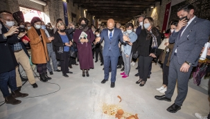 Soyer: "Dileğimiz kadının düşüncesinin, sözünün mayalandığı bir toplum yaratmak"