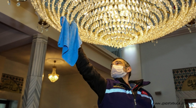 Buca'nın camilerinde ramazan temizliği