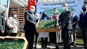 Valimiz Sayın Yavuz Selim Köşger, 'Yerli ve Milli Çeşitleri İzmirli Kadınlarla Kentte'