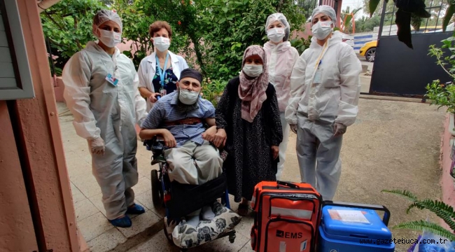 İzmir'de engelli vatandaşlara Kovid-19 aşısı yapılmaya başlandı