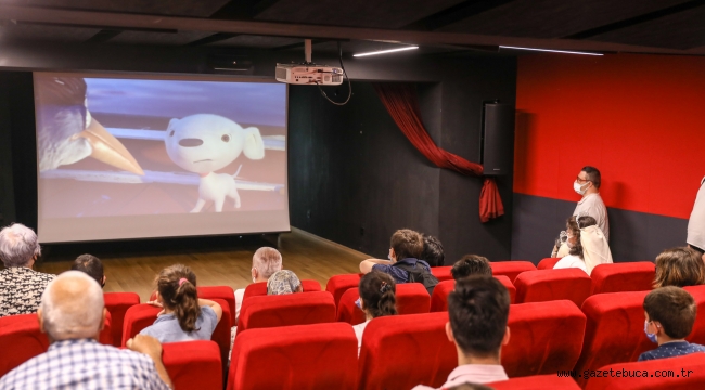 Tarık Akan'da mülteci çocuklara sinema şöleni