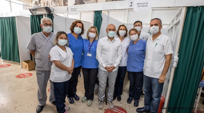 Başkan Soyer, üçüncü doz aşısını oldu