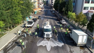  Buca sokaklarında dip köşe sonbahar temizliği