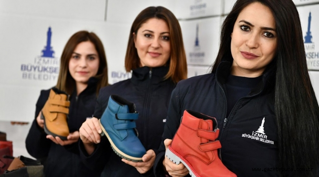 İzmir Büyükşehir Belediyesi'nden 20 bin öğrenciye destek