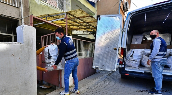 Dayanışma aracı kara kışa karşı yola çıktı