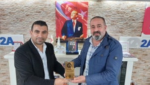 ERKAN ÇİÇEK ÖDÜLÜNÜ ALDI