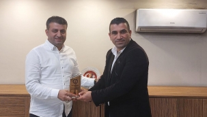 ERKAN YILMAZ ÖDÜLÜNÜ ALDI