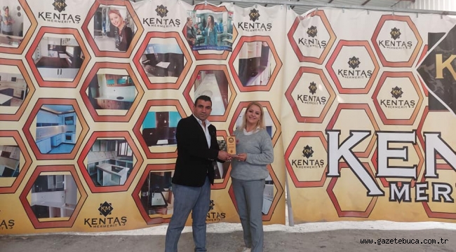 FİLİZ DURGUT ÖDÜLÜNÜ ALDI 