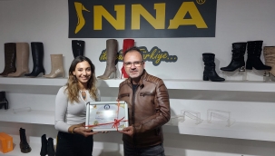 İNNA AYAKKABI ÖDÜLÜNÜ ALDI