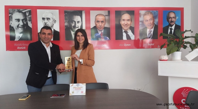 İREM GÖKMEN ÖDÜLÜNÜ ALDI 