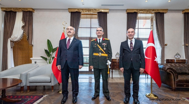 İzmir'de Cumhuriyet kutlamaları coşkuyla sürüyor