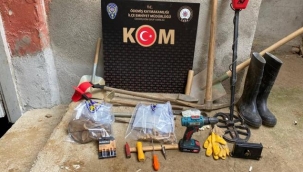 İzmir'de kaçak kazı yapan 3 kişi yakalandı