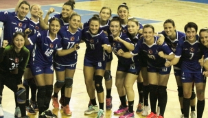 İzmirli hentbolcular yine Avrupa sahnesinde