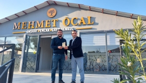 MEHMET VE YUSUF ÖCAL ÖDÜLLÜNÜ ALDI