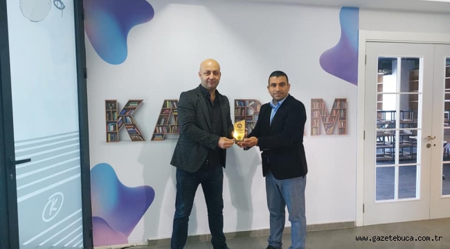 MUSTAFA KARTAL ÖDÜLÜNÜ ALDI