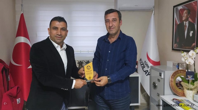 TÜRK KIZILAY BUCA ŞUBESİ ÖDÜLÜNÜ ALDI