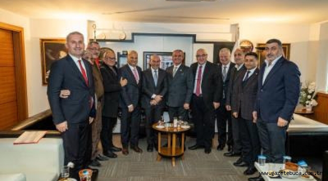 Başkan Soyer Menemen'de oda başkanları ve muhtarlarla buluştu