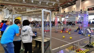 Geleceğin bilim insanları İzmir'de yarıştı