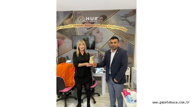 NUR AKADEMİ ÖDÜLÜNÜ ALDI