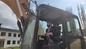 AK Partili Kalfaoğlu'ndan ​​​​​​​ Buca Cezaevi'ne ilk kazma