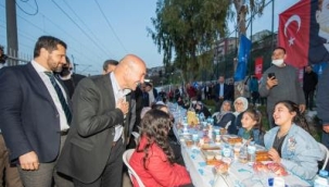 Başkan Soyer Lale Mahallesi'nin çehresini değiştiren parkın açılışını yaptı