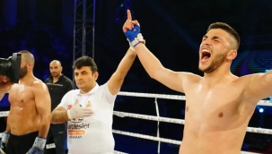 PROFOSYEL KICK BOKS'DA KEMALPAŞA BELEDİYESİ RÜZGARI