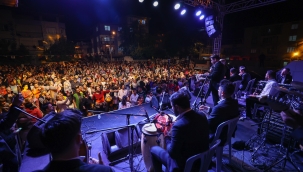         Buca'da renkli Hıdırellez Şenliği