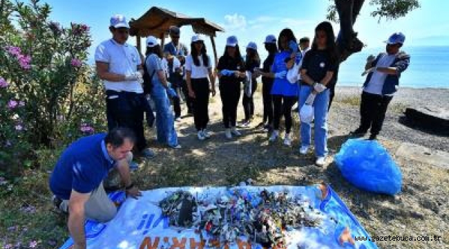 Kıyılar ve Körfez'deki atıklar mercek altına alınıyor