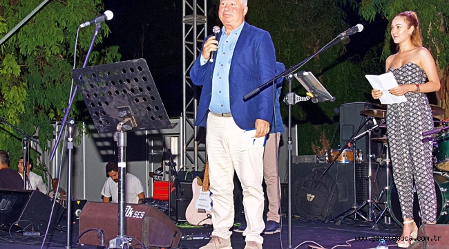 15'inci Türkiye Tiyatro Buluşması başladı  Başkan Soyer'e sanata desteği için onur ödülü