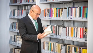 Binin üzerinde bağış yapanların adı kütüphanelerde yaşayacak 7'den 70'e kitap kampanyasına destek oldular