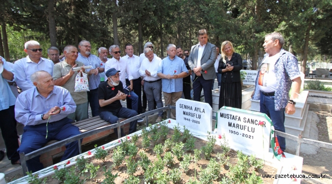 İZMİR BABA'YA MEZARI BAŞINDA ANMA