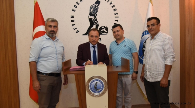 Uşak Belediyesi ve AKÜ Arasında Sokak Hayvanları İçin İş Birliği Protokolü İmzalandı