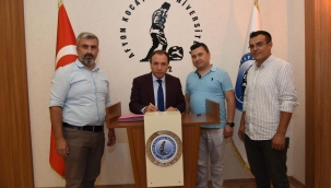 Uşak Belediyesi ve AKÜ Arasında Sokak Hayvanları İçin İş Birliği Protokolü İmzalandı