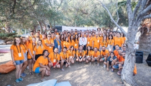 Başkan Soyer genç mühendislerle buluştu Bütün hikâye kenti sevmenizle başlıyor