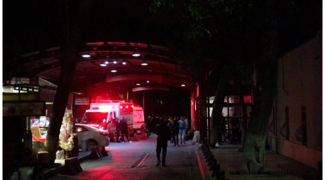 Buca'da trafikte yol verme kavgası: 2'si ağır, 4 yaralı