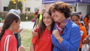 Kadın Dostu Kent İzmir'de kız çocuklarına coşkulu kutlama