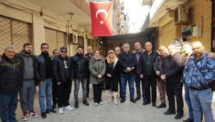 İZMİR'Lİ MÜZİSYENLERDEN DEPREM BÖLGESİNE YARDIM